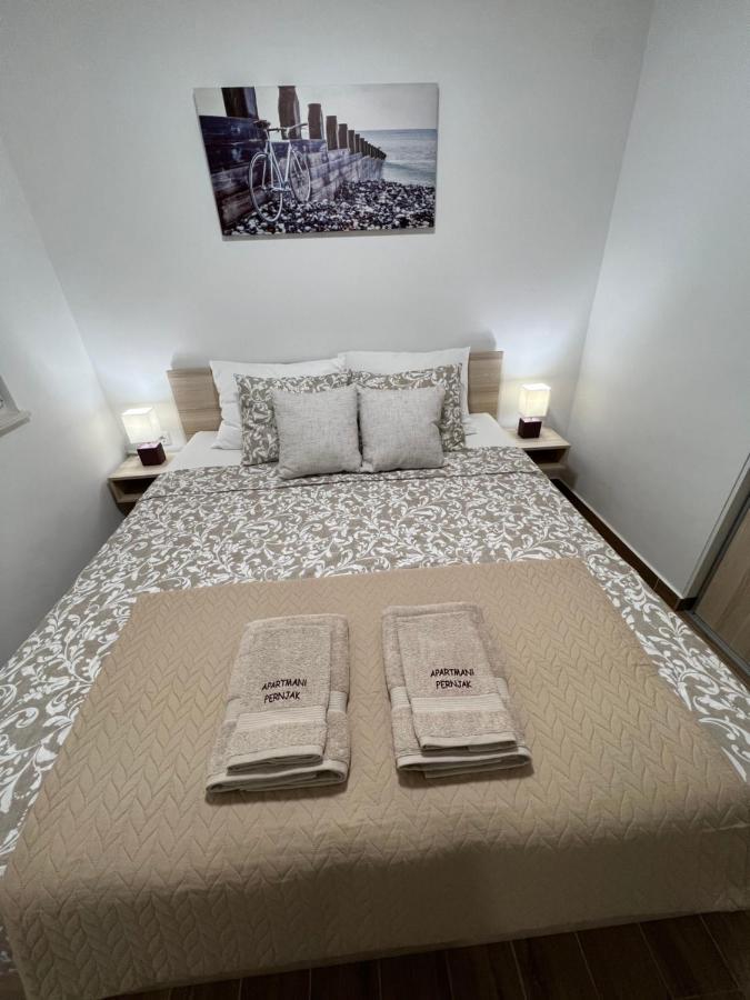 Apartmani Pernjak マンドレ エクステリア 写真